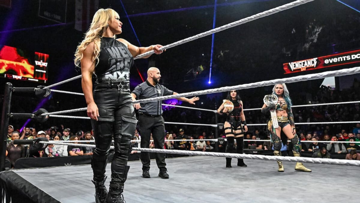 Jordynne Grace facing off with Stephanie Vaquer and Giulia